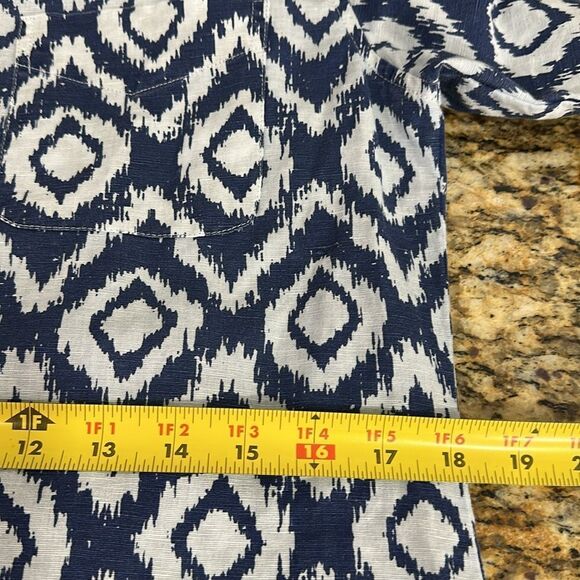 Tizzie Linen Blend Geo Print Fringe Hem Button-Up Shirt Size XS - Picture 9 of 9